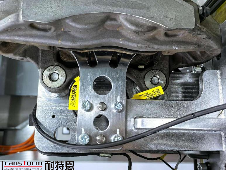 環形力傳感器的汽車制動卡鉗夾緊力測試